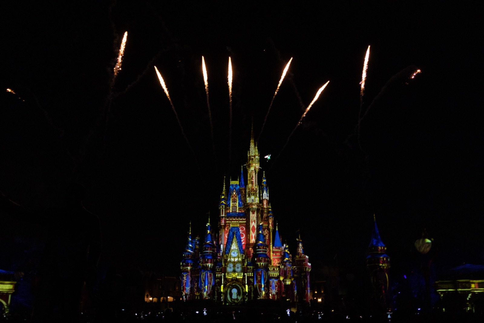 Snow White scene during Happily Ever After, projected on Cinderella Castle.